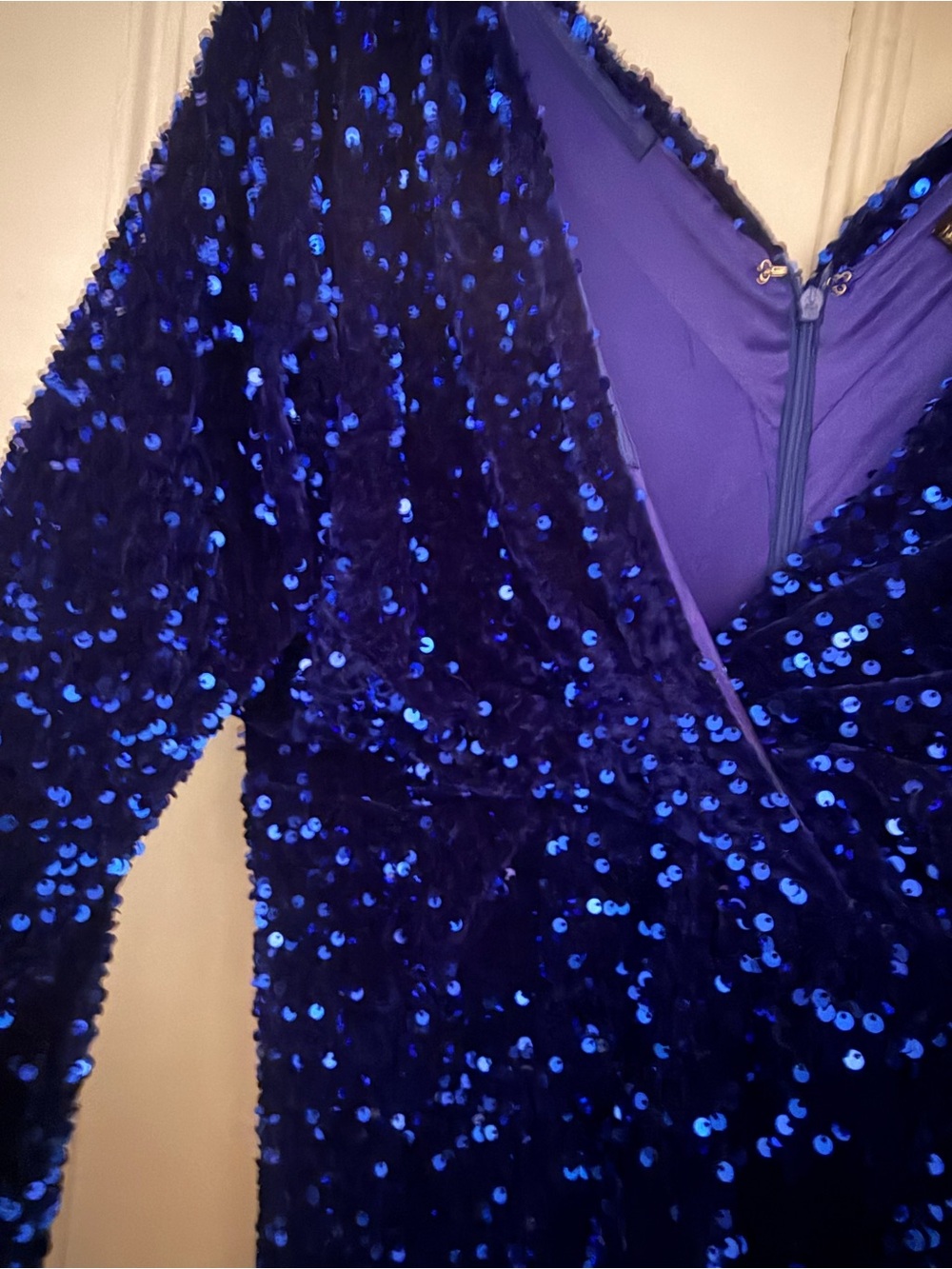 ✨ STUNNING Royal Blue Sequin Long Sleeve Jumpsuit ✨ Fits Size 14/16 - Picture 2 of 8